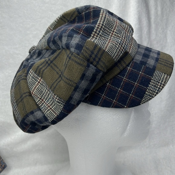 Hat, patchwork blues and greens - Picture 2 of 3